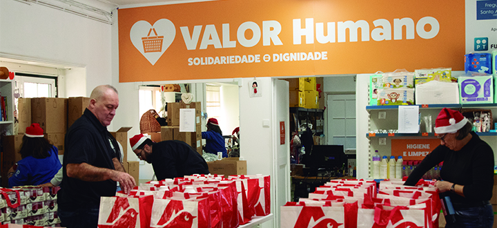 Natal Solidário: Freguesia distribui Cabazes de Natal 